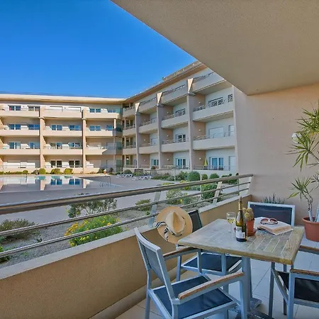 Apartamento Immaculate 1-Bed Beach Apartment In Albufeira *
